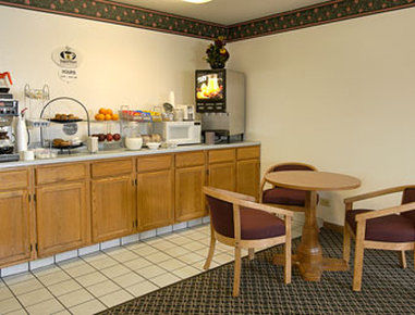 Super 8 By Wyndham Bourbonnais/Kankakee Area Ristorante foto